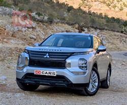 ميتسوبيشي اوتلاندر